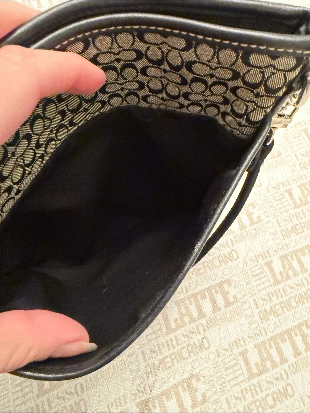 Coach signature Bag❤️